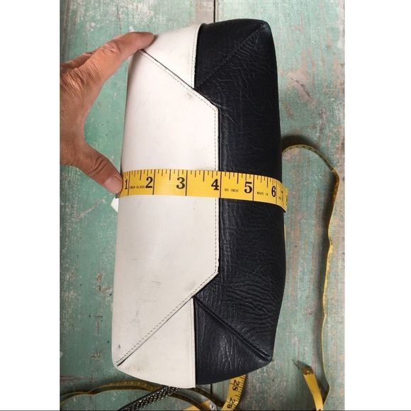 CELINE Shiny Smooth Calfskin Small Twisted Cabas White Black leather tote purse - Picture 7 of 16